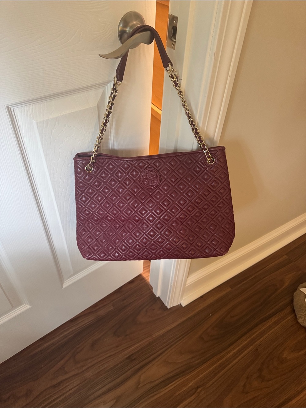Tory Burch Quilted Shoulder Bag in Cranberry